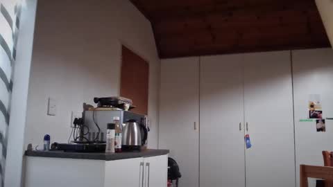 troy_w online show from November 23, 7:14 pm