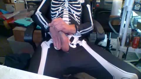 truk1976 online show from October 21, 3:37 pm