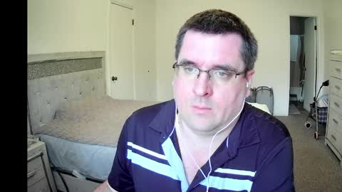 tstwbtsb online show from April 24, 8:11 pm