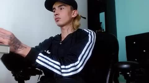 ttimy online show from April 17, 9:50 pm