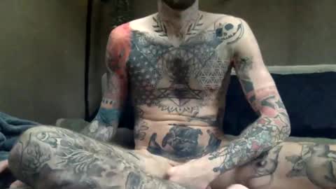 Snapshot of tuhands chatting on February 12, 3:05 pm Tuhands online show from February 12, 3:05 pm
