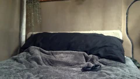 Snapshot of tuhands chatting on January 28, 12:11 pm Tuhands online show from January 28, 12:11 pm