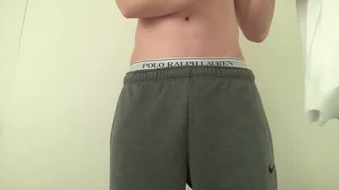 twink27844711 online show from January 11, 9:36 am