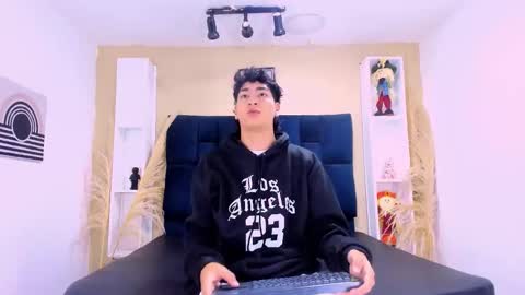 Snapshot of twink_bunny chatting on October 3, 12:10 pm samu online show from October 3, 12:10 pm