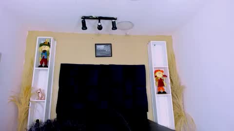 Snapshot of twink_bunny chatting on October 16, 2:36 pm samu online show from October 16, 2:36 pm