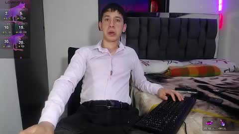 Snapshot of twink_daren chatting on March 1, 5:27 pm Mr Daren online show from March 1, 5:27 pm