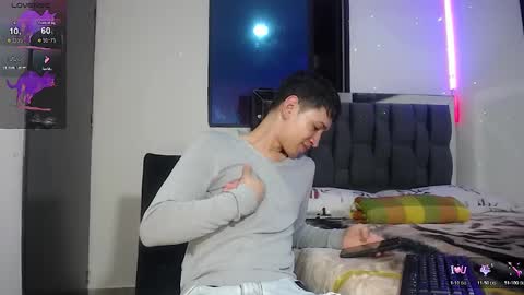 Snapshot of twink_daren chatting on February 27, 5:36 pm Mr Daren online show from February 27, 5:36 pm