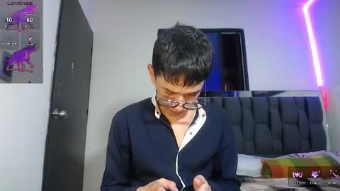 Snapshot of twink_daren chatting on February 28, 7:46 pm Mr Daren online show from February 28, 7:46 pm