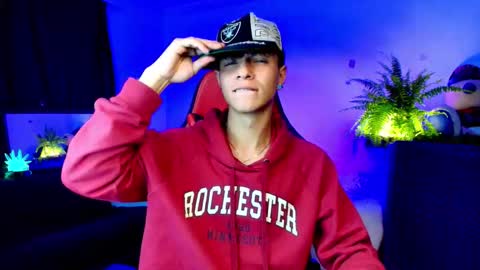 Snapshot of twink_sebas_ chatting on October 10, 12:59 am Bad boy sebastian online show from October 10, 12:59 am