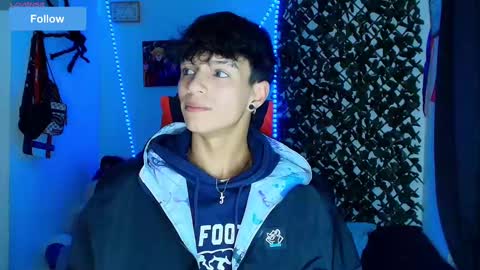 Snapshot of twink_sebas_ chatting on February 19, 1:29 am Bad boy sebastian online show from February 19, 1:29 am