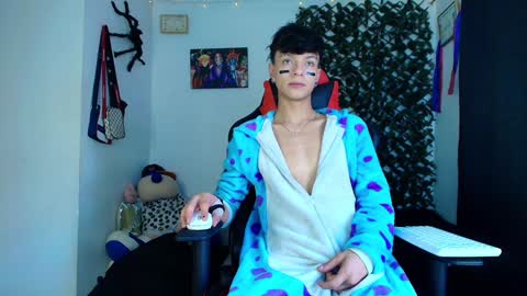 Snapshot of twink_sebas_ chatting on February 3, 4:41 pm Bad boy sebastian online show from February 3, 4:41 pm