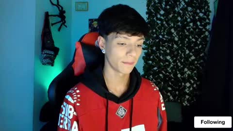 Snapshot of twink_sebas_ chatting on February 10, 6:20 am Bad boy sebastian online show from February 10, 6:20 am