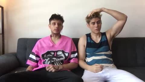 Snapshot of twinksguys360 chatting on October 15, 4:47 pm Derrick online show from October 15, 4:47 pm