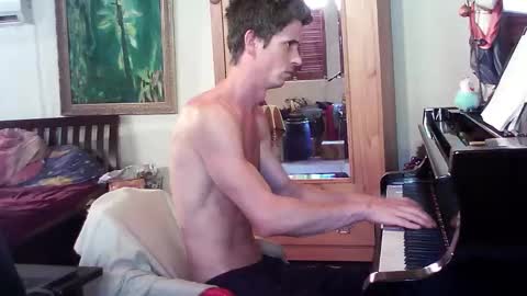 TobeBritta online show from January 4, 6:30 pm