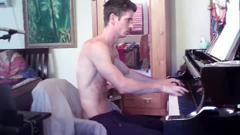 TobeBritta online show from December 17, 2:44 pm