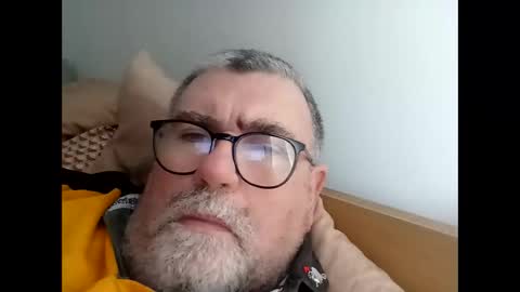 twohats2810 online show from January 17, 2:09 pm