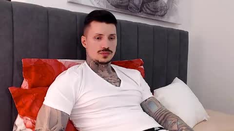 tyagodoll online show from April 18, 4:30 pm