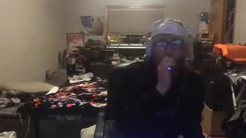 tylahfae online show from October 12, 12:48 am