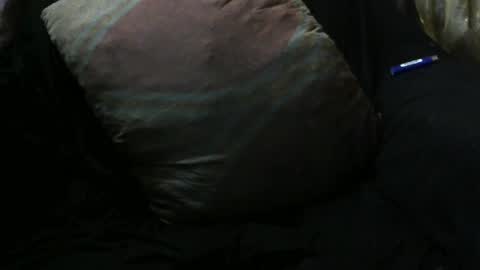 tyler101718452 online show from July 6, 6:21 am