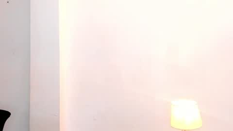 tyler_bell_ online show from July 16, 1:56 am