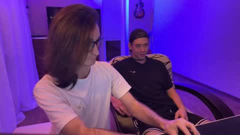 Snapshot of tyler_hack chatting on October 12, 8:03 pm Tyler and Chris online show from October 12, 8:03 pm