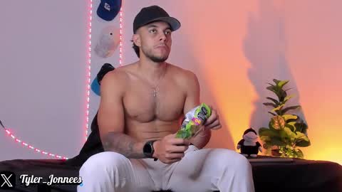 Tyler online show from December 5, 12:18 am