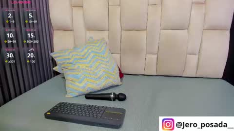 tyler_noir online show from July 16, 5:03 am