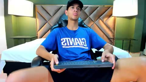 Snapshot of tyler_rodriguez chatting on October 16, 3:03 am Tyler Rodriguez online show from October 16, 3:03 am