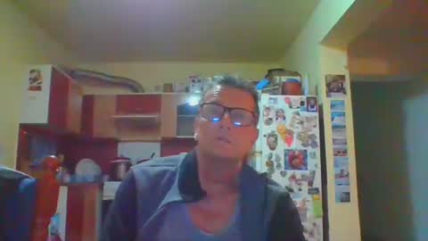 ulmeni4 online show from April 24, 9:17 pm