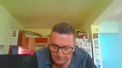 ulmeni4 online show from April 6, 11:33 am