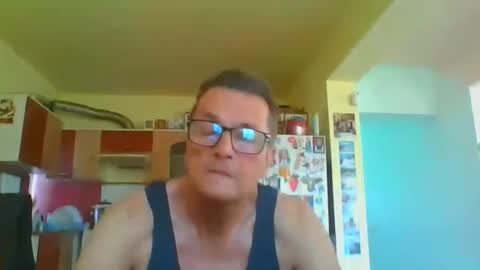 ulmeni7 online show from April 29, 1:49 pm