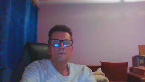 ulmeni7 online show from June 17, 7:26 pm