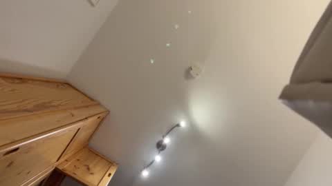 Umberto2015 online show from December 10, 8:30 am