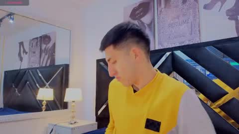 un_sluttyy online show from April 20, 11:24 am