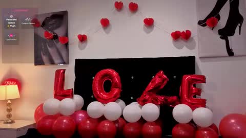 un_sluttyy online show from February 14, 12:11 pm