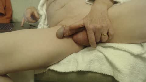 Uncle online show from October 11, 9:30 pm