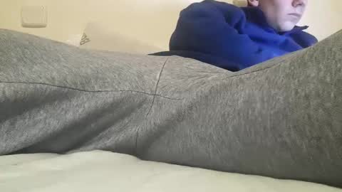 unknownuser414606 online show from February 2, 4:33 am