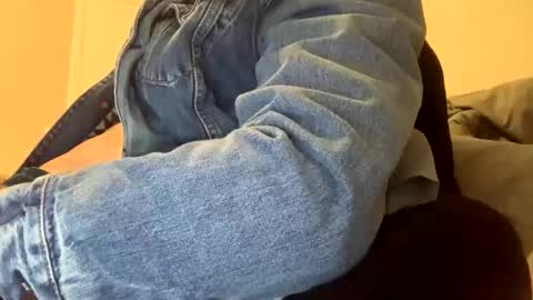 Snapshot of unverifiedbwc chatting on January 4, 11:22 am Stepbro online show from January 4, 11:22 am