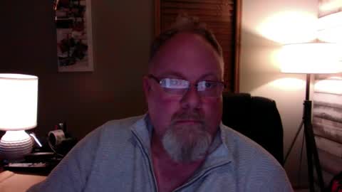 up2later online show from December 6, 4:14 am