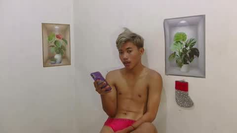 urasian_jomarie online show from February 17, 12:42 am