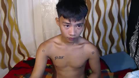 Snapshot of urcutejason chatting on February 24, 2:30 am jason online show from February 24, 2:30 am