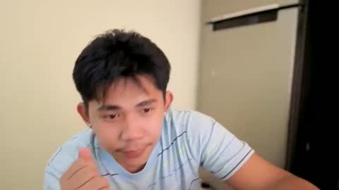 Snapshot of urcutie_asianboy chatting on October 9, 5:18 pm KEN online show from October 9, 5:18 pm