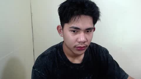 Snapshot of urcutie_asianboy chatting on October 6, 6:40 am KEN online show from October 6, 6:40 am