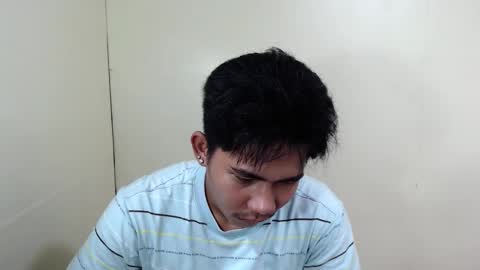 Snapshot of urcutie_asianboy chatting on October 16, 11:29 am KEN online show from October 16, 11:29 am