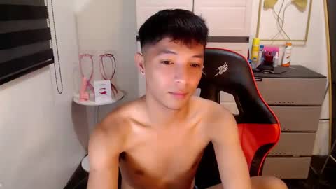 Ethan online show from March 6, 5:54 pm