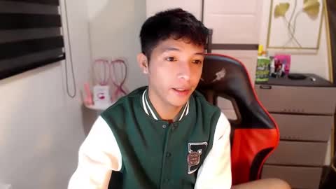 Ethan online show from March 27, 4:52 pm