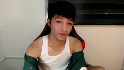 Ethan online show from June 9, 11:28 pm