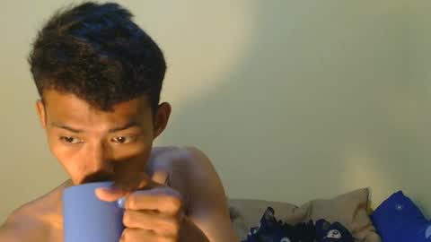 Snapshot of urhotfuckingass chatting on September 26, 12:52 am richard online show from September 26, 12:52 am
