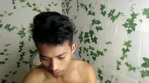Snapshot of urhotfuckingass chatting on February 17, 12:54 am richard online show from February 17, 12:54 am