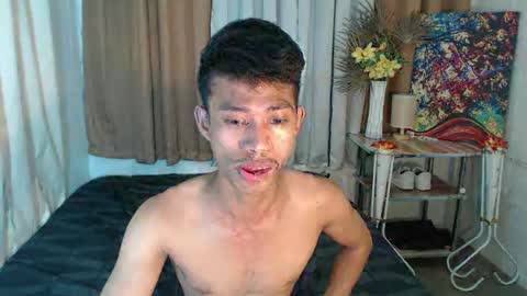 Snapshot of urhotfuckingass chatting on February 15, 12:43 pm richard online show from February 15, 12:43 pm